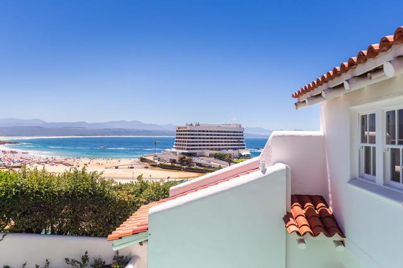 To Let 6 Bedroom Property for Rent in Beachy Head Western Cape